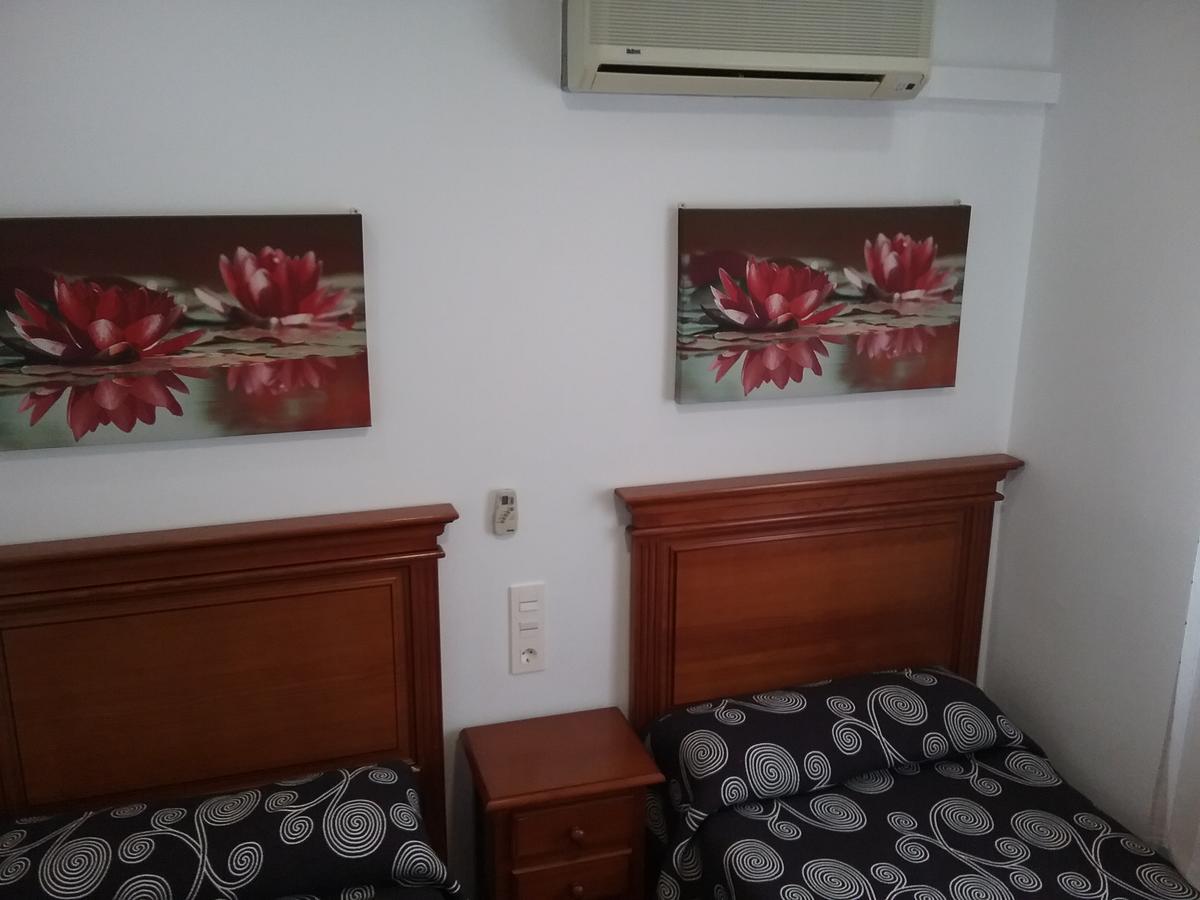 Hostal Cabrera Motril Exterior photo
