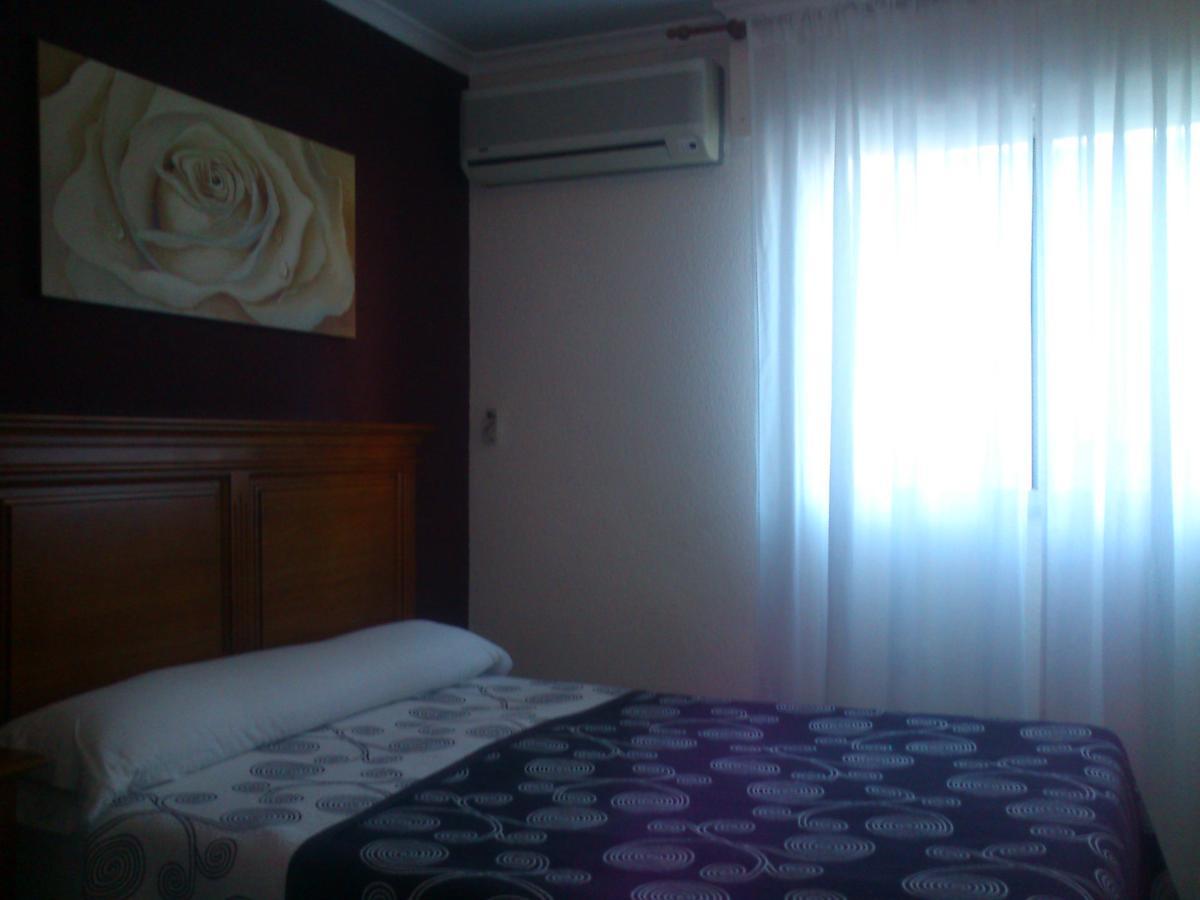 Hostal Cabrera Motril Exterior photo